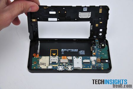 blackberry-z10-teardown,L-6-372714-13.jpg