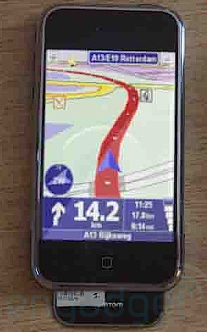 tomtom-iphone01.jpg